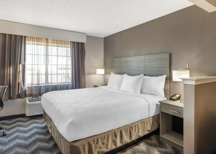 Country & By Radisson, Bolingbrook-romeoville, I-55