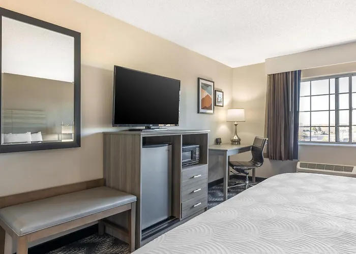 Country & By Radisson, Bolingbrook-romeoville, I-55 Hotel Bolingbrook
