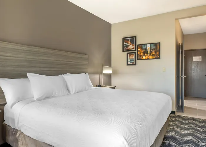 Hotel Country & By Radisson, Bolingbrook-romeoville, I-55 5*