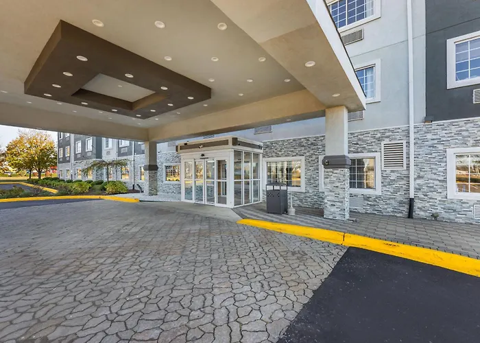 Hotel Country & By Radisson, Bolingbrook-romeoville, I-55 Bolingbrook