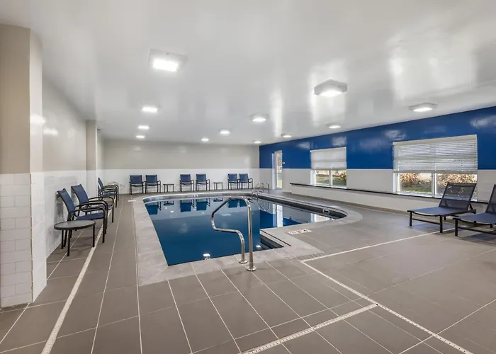Country & By Radisson, Bolingbrook-romeoville, I-55 Hotel 5*