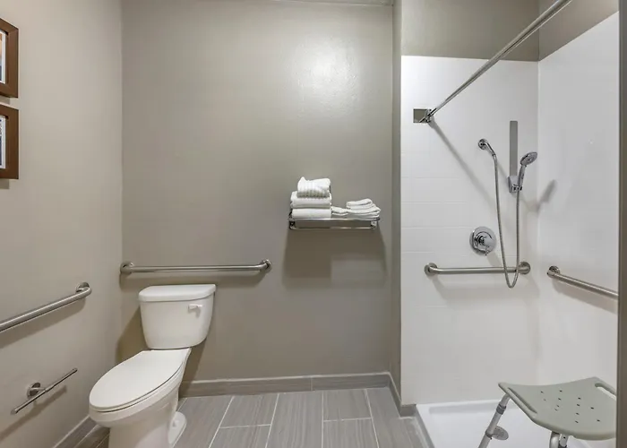 Hotel Country & By Radisson, Bolingbrook-romeoville, I-55 Bolingbrook