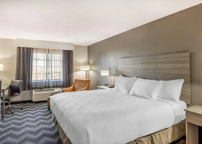 Hotel Country & By Radisson, Bolingbrook-romeoville, I-55