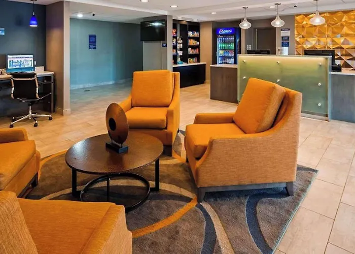 Hotel Country & By Radisson, Bolingbrook-romeoville, I-55