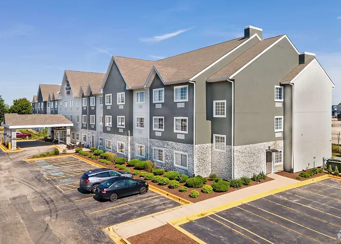 Country & By Radisson, Bolingbrook-romeoville, I-55