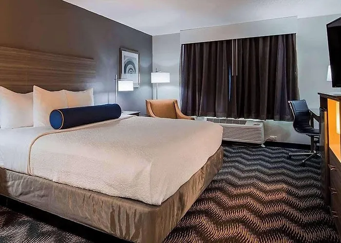 Country & By Radisson, Bolingbrook-romeoville, I-55 Hotel 5*