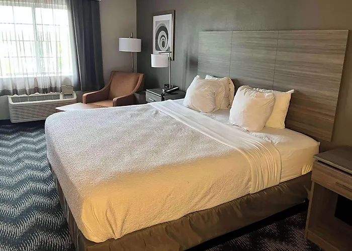 Hotel Country & By Radisson, Bolingbrook-romeoville, I-55 Bolingbrook