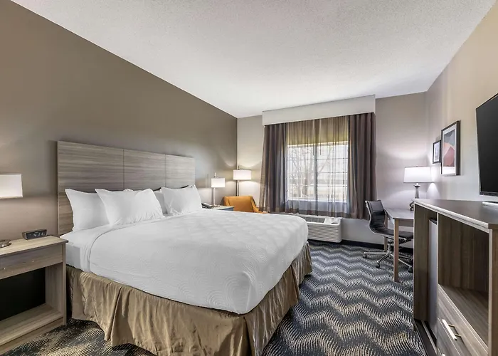 Hotel Country & By Radisson, Bolingbrook-romeoville, I-55