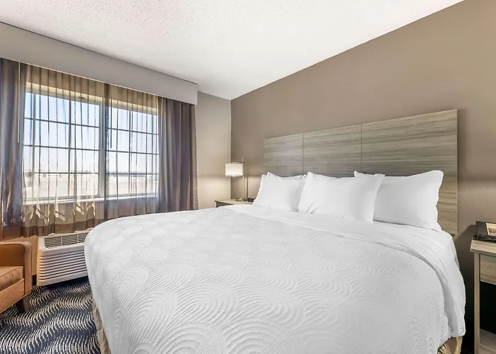 Country & By Radisson, Bolingbrook-romeoville, I-55 Bolingbrook